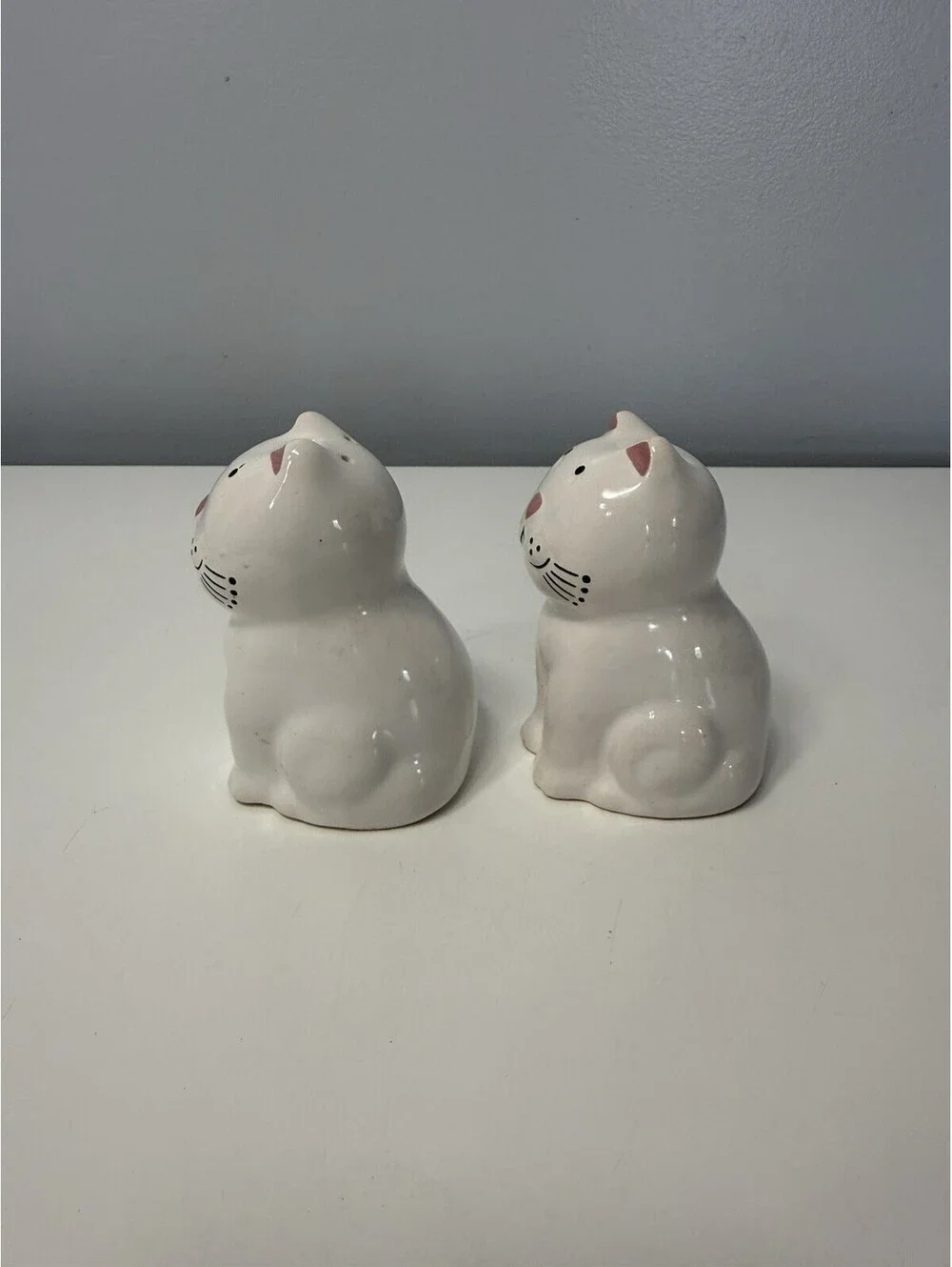 VTG 1980s Brazilian “Cozy Cats” White Ceramic Salt & Pepper Shakers 3.5” H EUC